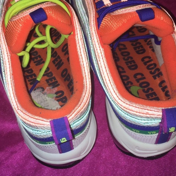 Nike Air 97 OA JL  London Summer Of Love Sneakers
Men’s size:8
Women’s size:10 - Picture 4 of 4